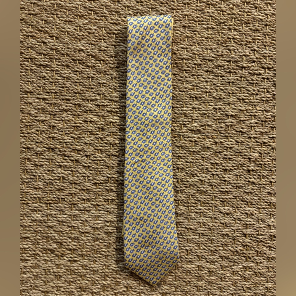 TH | Tommy Hilfiger 100% Silk Fish Neck Tie - Picture 6 of 10